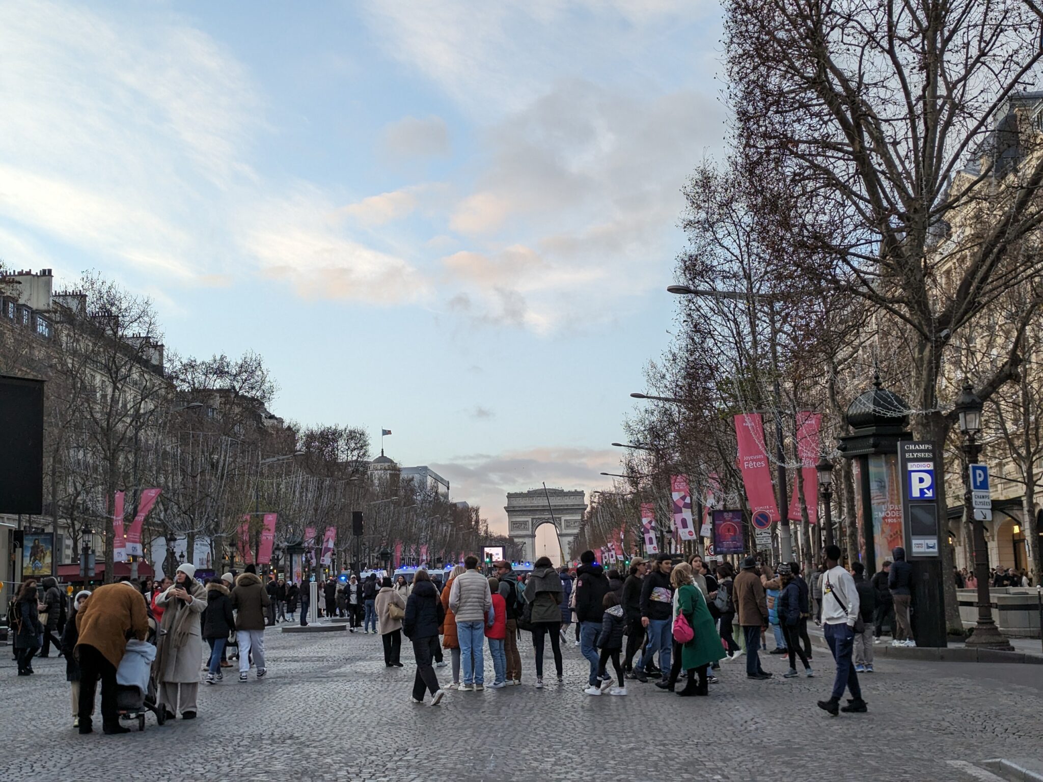 Champs-Élysées around 5pm