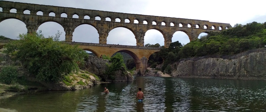 The Pont du Gard: A Roman Aqueduct Masterpiece